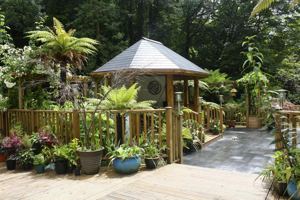 The Waterwheel Hotel เซนต์ออสเทลล์ ภายนอก รูปภาพ