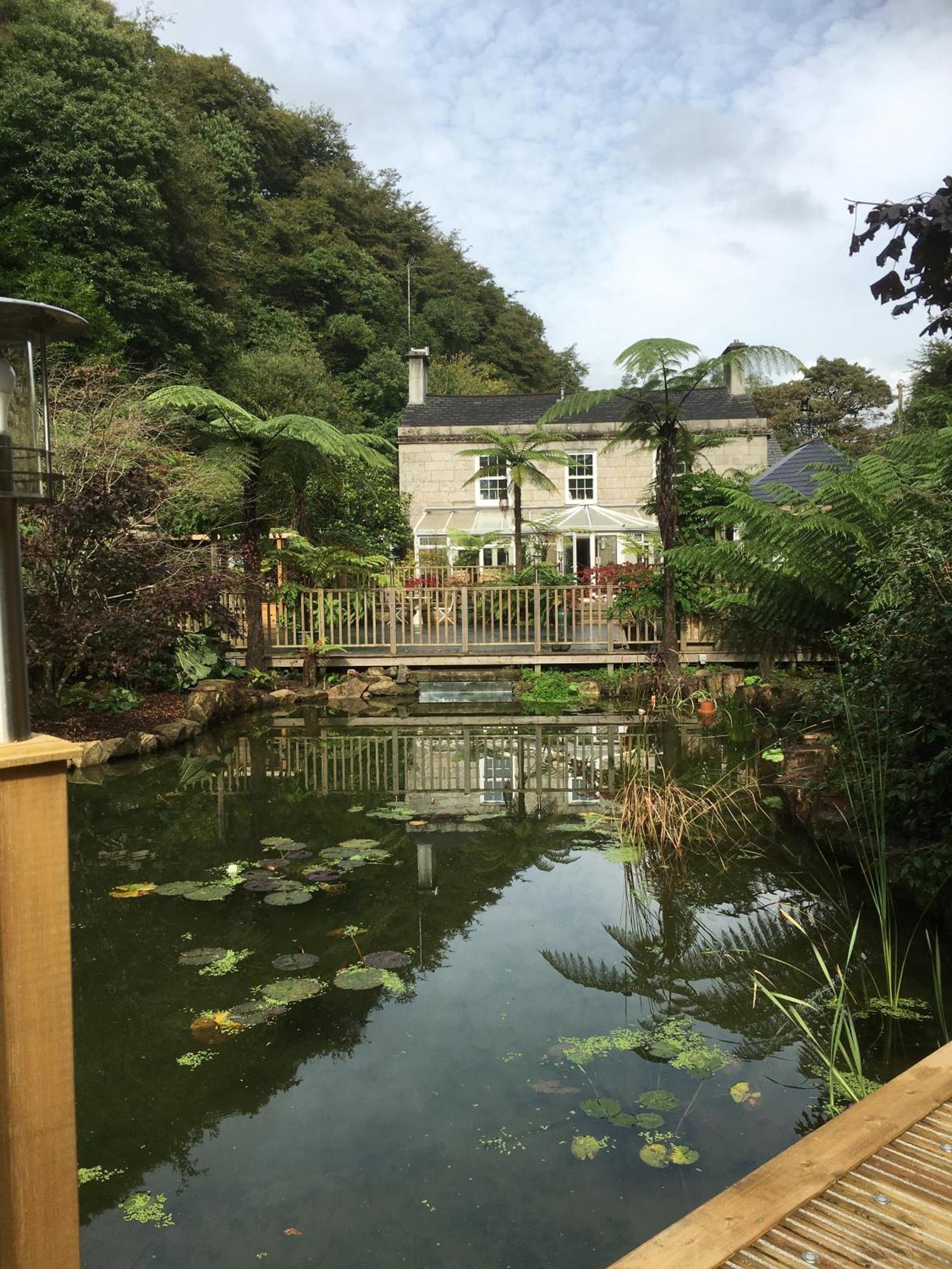 The Waterwheel Hotel เซนต์ออสเทลล์ ภายนอก รูปภาพ