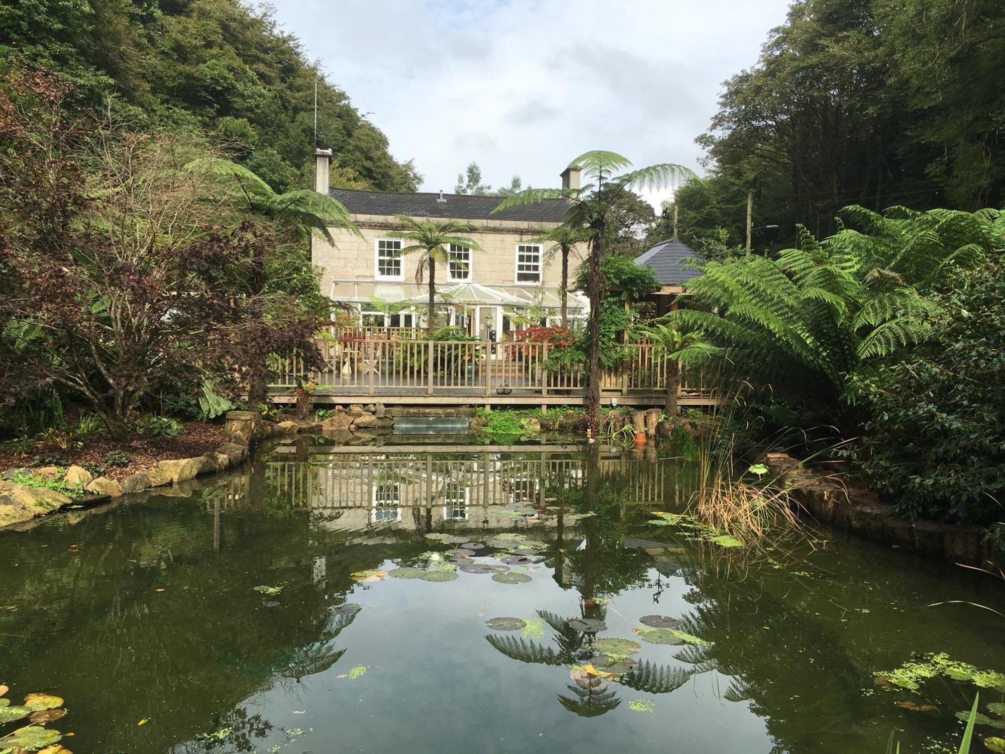 The Waterwheel Hotel เซนต์ออสเทลล์ ภายนอก รูปภาพ